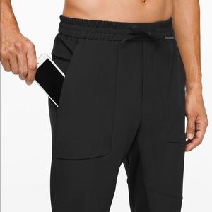 Lululemon License to Train Jogger 29” (M)